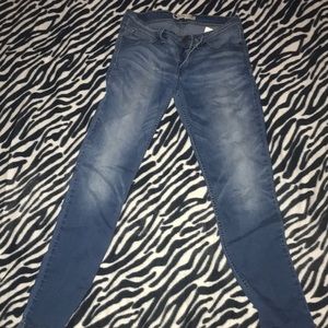 Levi dark skinny jeans/ light wash